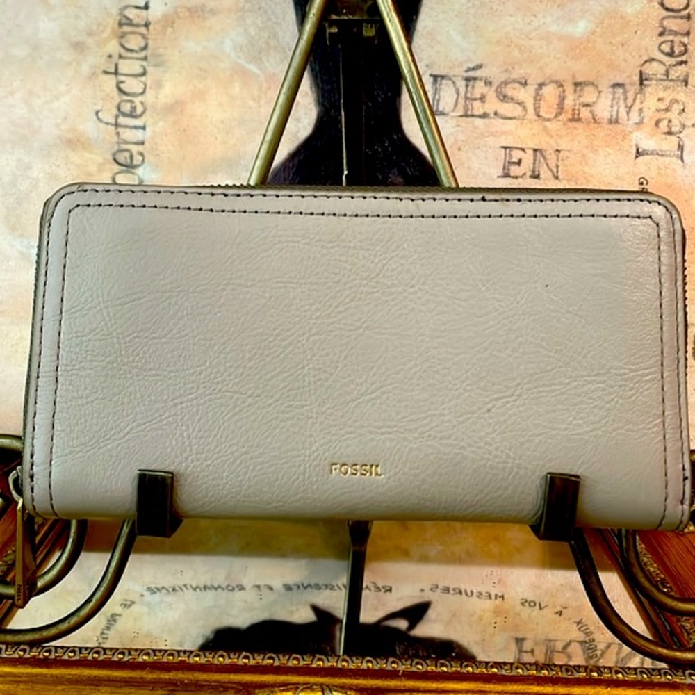 RFID Zip Around Compartment Filled Leather Wallet By Fossil
